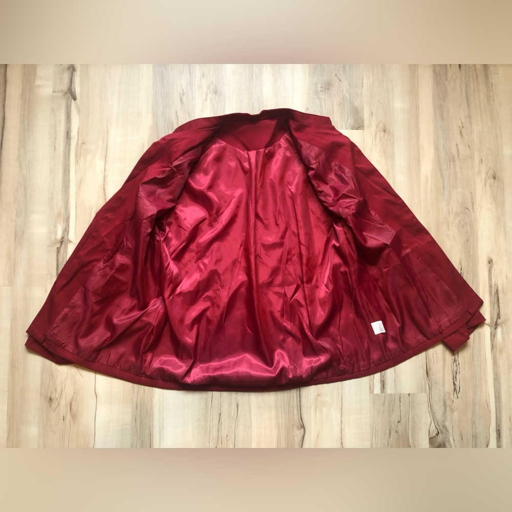 Womens Red Military-Style Button Blazer with Crown Gold Buttons Open Faced - Picture 7 of 9